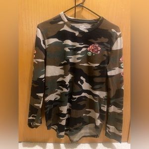 Hollister long sleeve camo t-shirt